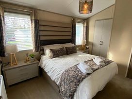 Shorefield Country Park - Holiday Accommodation 13341 - Dorset - 1185328 - thumbnail photo 6