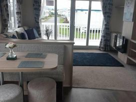 Happy Days Caravan Park - Holiday Accommodation 13346 - North Wales - 1185329 - thumbnail photo 5