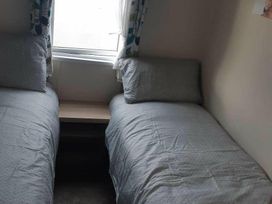 Happy Days Caravan Park - Holiday Accommodation 13346 - North Wales - 1185329 - thumbnail photo 7