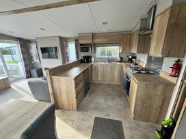 Penally Court - Holiday Accommodation 13362 - South Wales - 1185330 - thumbnail photo 6