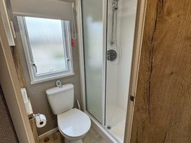 Penally Court - Holiday Accommodation 13362 - South Wales - 1185330 - thumbnail photo 14