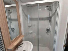 Cayton Bay Caravan Park - Holiday Accommodation 13368 - North Yorkshire (incl. Whitby) - 1185332 - thumbnail photo 6