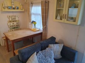 Golden Sands Kinmel Bay - Holiday Accommodation 13386 - North Wales - 1185334 - thumbnail photo 6