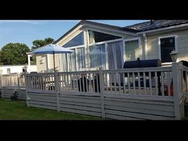 Oakdene Forest Park - Holiday Accommodation 13402 - Hampshire - 1185338 - thumbnail photo 2