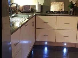 Oakdene Forest Park - Holiday Accommodation 13402 - Hampshire - 1185338 - thumbnail photo 6