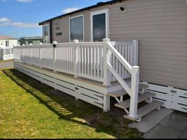 Greenacres Holiday Park - Holiday Accommodation 13413 - North Wales - 1185339 - thumbnail photo 1