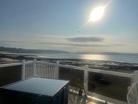 Trecco Bay - Holiday Accommodation 13433 - Somerset & Wiltshire - 1185340 - thumbnail photo 8