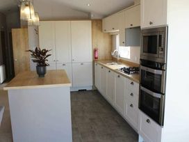 Romney Sands Holiday Park - Holiday Accommodation 13438 - Kent & Sussex - 1185342 - thumbnail photo 5