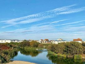 Romney Sands Holiday Park - Holiday Accommodation 13438 - Kent & Sussex - 1185342 - thumbnail photo 18