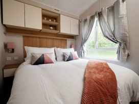 Burnham-on-Sea Holiday Park - Holiday Accommodation 13448 - Devon - 1185344 - thumbnail photo 4