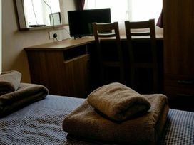 Kiln Park Holiday Park - Holiday Accommodation 13482 - South Wales - 1185347 - thumbnail photo 6