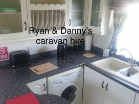 Edwards Leisure Park - Holiday Accommodation 13496 - North Wales - 1185348 - thumbnail photo 3