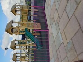 Cayton Bay Caravan Park - Holiday Accommodation 1350 - North Yorkshire (incl. Whitby) - 1185349 - thumbnail photo 12