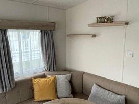 Seal Bay Resort - Holiday Accommodation 13509 - Hampshire - 1185351 - thumbnail photo 5