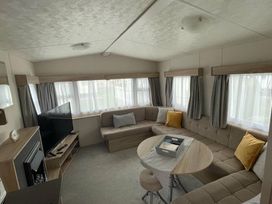 Seal Bay Resort - Holiday Accommodation 13509 - Hampshire - 1185351 - thumbnail photo 6