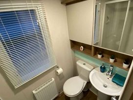 Forest Edge Holiday Park - Holiday Accommodation 13536 - Hampshire - 1185355 - thumbnail photo 7