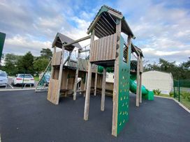 Forest Edge Holiday Park - Holiday Accommodation 13536 - Hampshire - 1185355 - thumbnail photo 10