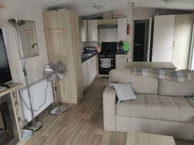 Ladram Bay Holiday Park - Holiday Accommodation 13564 - Devon - 1185357 - thumbnail photo 7