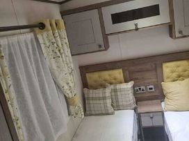 Pendine Sands - Holiday Accommodation 13567 - South Wales - 1185358 - thumbnail photo 7