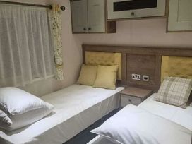 Pendine Sands - Holiday Accommodation 13567 - South Wales - 1185358 - thumbnail photo 8