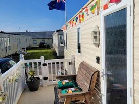 Lyons Robin Hood - Holiday Accommodation 13569 - North Wales - 1185359 - thumbnail photo 5