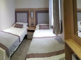 Broadland Sands - Holiday Accommodation 13601 - Suffolk & Essex - 1185364 - thumbnail photo 5