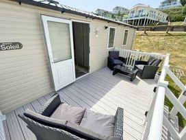 Devon Cliffs Holiday Park - Holiday Accommodation 13609 - Devon - 1185367 - thumbnail photo 2