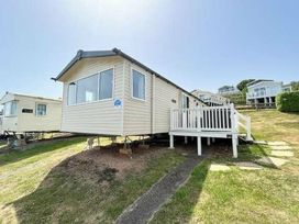 Devon Cliffs Holiday Park - Holiday Accommodation 13609 - Devon - 1185367 - thumbnail photo 3