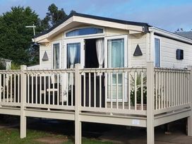 Southview Holiday Park - Holiday Accommodation 13647 - Lincolnshire - 1185374 - thumbnail photo 2