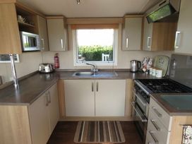 Weymouth Bay Holiday Park - Holiday Accommodation 13701 - Dorset - 1185380 - thumbnail photo 3