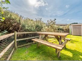 Kelling Heath Holiday Park - Holiday Accommodation 13721 - Norfolk - 1185383 - thumbnail photo 2