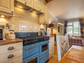 Kelling Heath Holiday Park - Holiday Accommodation 13721 - Norfolk - 1185383 - thumbnail photo 6
