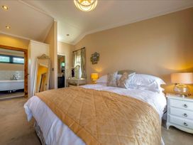 Kelling Heath Holiday Park - Holiday Accommodation 13721 - Norfolk - 1185383 - thumbnail photo 9