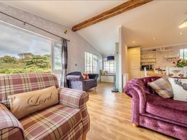 Kelling Heath Holiday Park - Holiday Accommodation 13721 - Norfolk - 1185383 - thumbnail photo 18