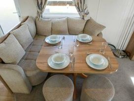 Devon Cliffs Holiday Park - Holiday Accommodation 13722 - Devon - 1185384 - thumbnail photo 3