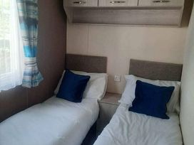 White Acres Holiday Park - Holiday Accommodation 13723 - Cornwall - 1185385 - thumbnail photo 7