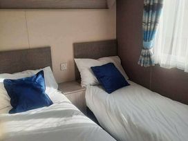 White Acres Holiday Park - Holiday Accommodation 13723 - Cornwall - 1185385 - thumbnail photo 8