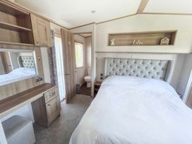 Unity Holiday Resort - Holiday Accommodation 13743 - Somerset & Wiltshire - 1185390 - thumbnail photo 7