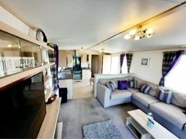 Crimdon Dene Holiday Park - Holiday Accommodation 13747 - Yorkshire Dales - 1185391 - thumbnail photo 11