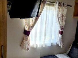 Crimdon Dene Holiday Park - Holiday Accommodation 13747 - Yorkshire Dales - 1185391 - thumbnail photo 18