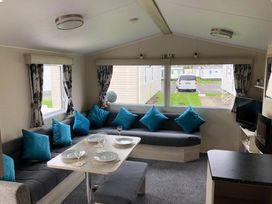 Kiln Park Holiday Park - Holiday Accommodation 13750 - South Wales - 1185392 - thumbnail photo 3