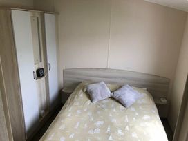 Kiln Park Holiday Park - Holiday Accommodation 13750 - South Wales - 1185392 - thumbnail photo 14
