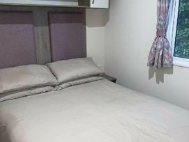 Kiln Park Holiday Park - Holiday Accommodation 13751 - South Wales - 1185393 - thumbnail photo 5