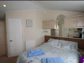 Shorefield Country Park - Holiday Accommodation 13753 - Dorset - 1185394 - thumbnail photo 4