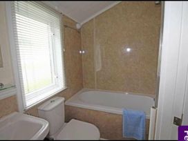 Shorefield Country Park - Holiday Accommodation 13753 - Dorset - 1185394 - thumbnail photo 6