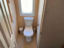 Aberystwyth Holiday Village - Holiday Accommodation 13768 - Mid Wales - 1185396 - thumbnail photo 9