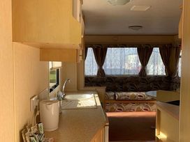 Silver Beach Caravan Park - Holiday Accommodation 13801 - Lincolnshire - 1185399 - thumbnail photo 4