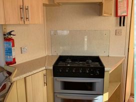 Silver Beach Caravan Park - Holiday Accommodation 13801 - Lincolnshire - 1185399 - thumbnail photo 5