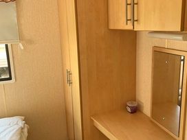 Silver Beach Caravan Park - Holiday Accommodation 13801 - Lincolnshire - 1185399 - thumbnail photo 9