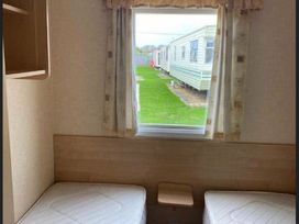 Silver Beach Caravan Park - Holiday Accommodation 13802 - Lincolnshire - 1185400 - thumbnail photo 2